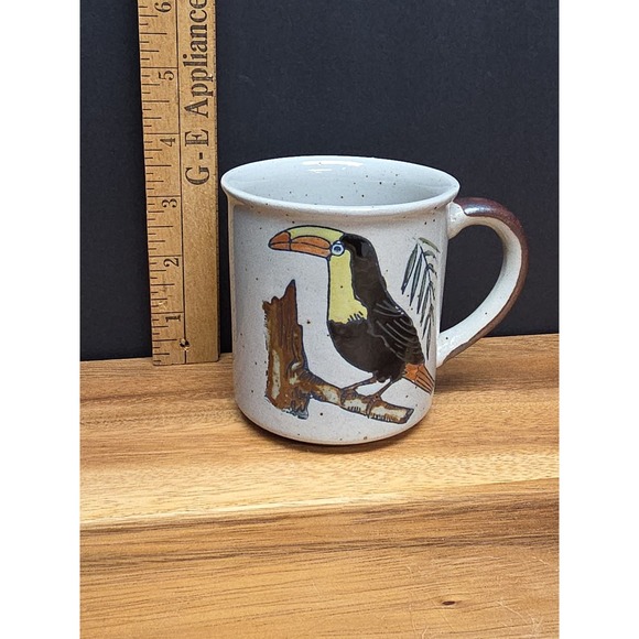 Vintage Handmade Ceramic Mug Stoneware Toucan Bird Handpainted Embossed/Raised - Picture 7 of 7